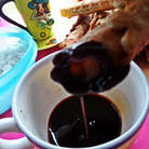 Или растопить шоколадку с ложкой сливок и так макать.