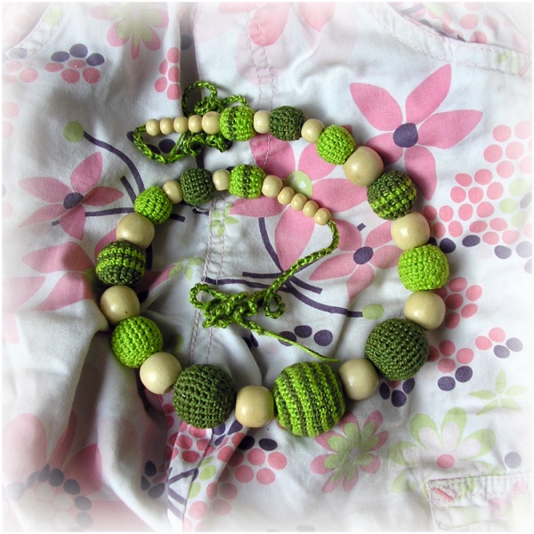 Бусы зеленые 1