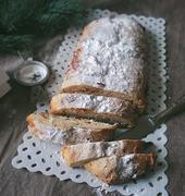 Різдвяний штоллен