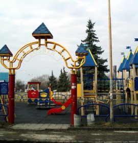 РОШЕН, дитячий майданчик 