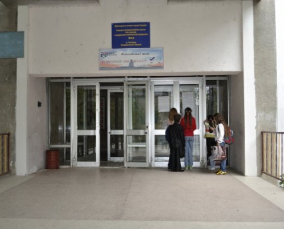 Ужгородська ЗОШ І-ІIІ ступенів № 19 з профільним вивченням предметів  	 