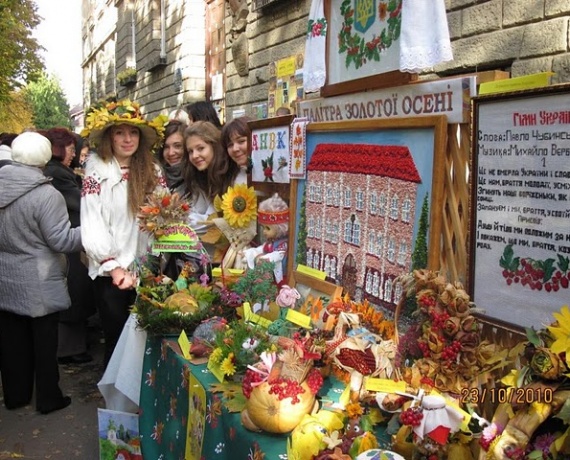 Ужгородський АНВК (колишня ЗОШ №2)