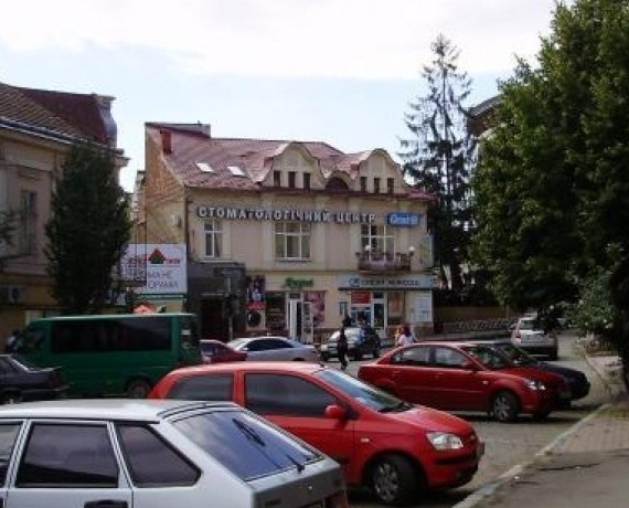 Орал Б, стоматологічна клініка Ужгород