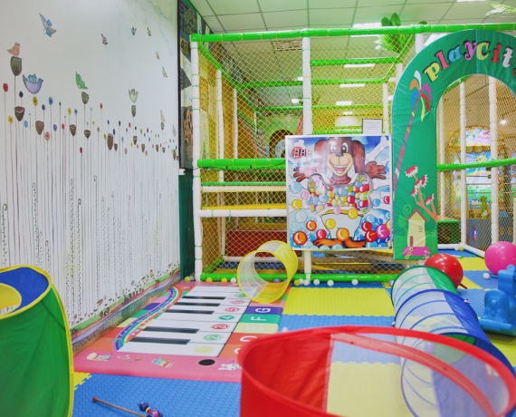 Пластилін, дитяче кафе, Ужгород, ігрова зона