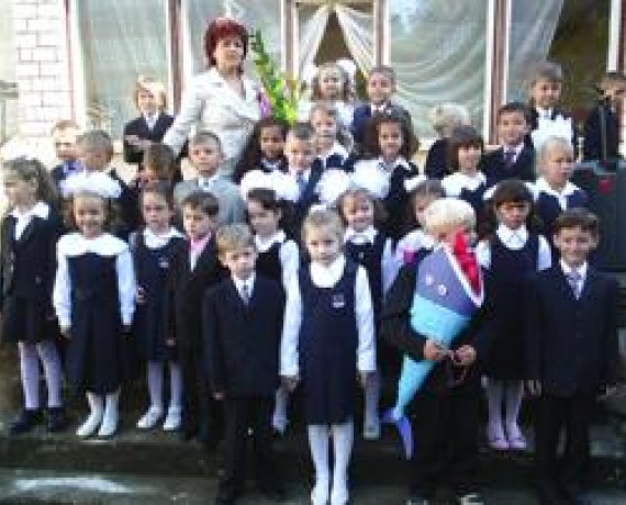 Престиж, НВК з поглибленим вивченням іноземної мови	