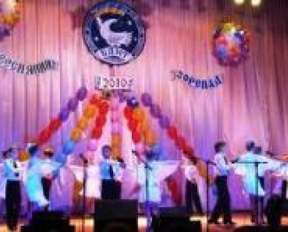 Ужгородська школа мистецтв на пл.Петефі