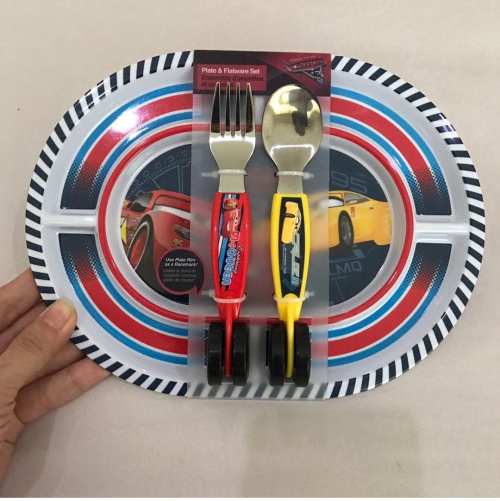 Посуд у вигляді машинок