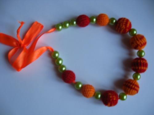 бусики краснооранжевые